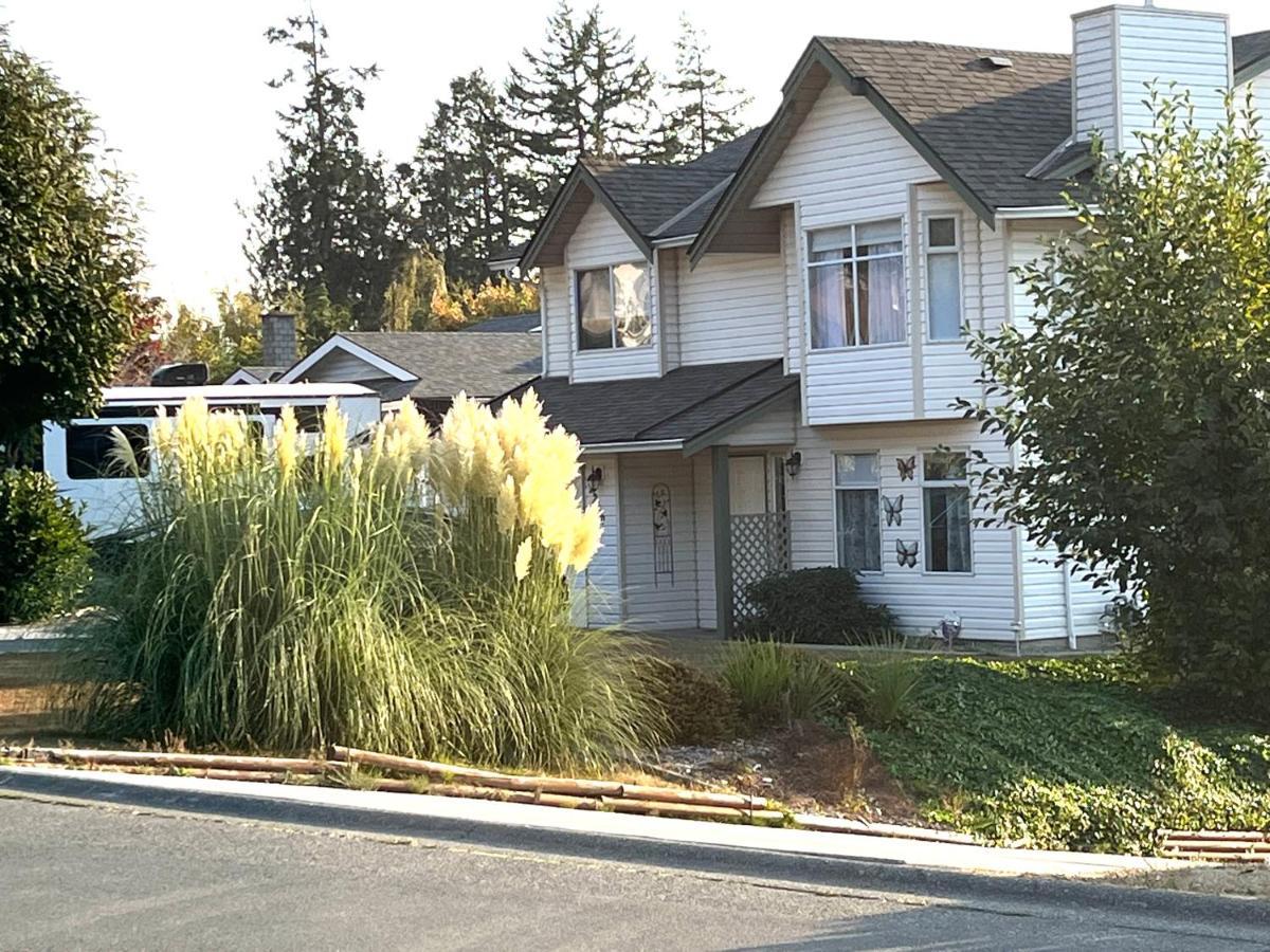 Summer Breeze Hotel Sooke Exterior photo