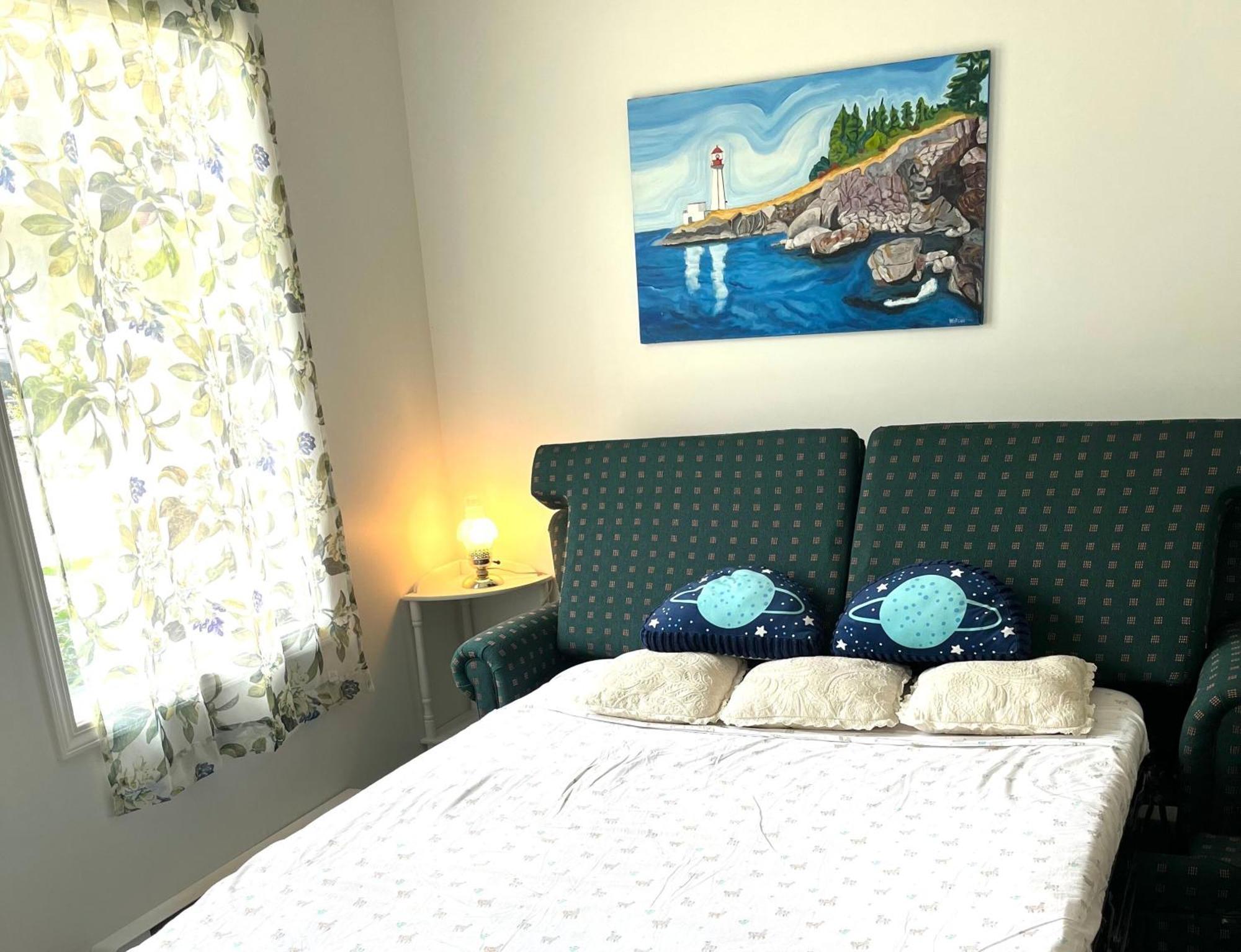 Summer Breeze Hotel Sooke Exterior photo
